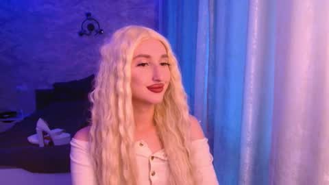 honey_sunset online show from October 12, 2:27 pm