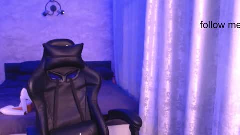 honey_sunset online show from November 3, 10:21 pm