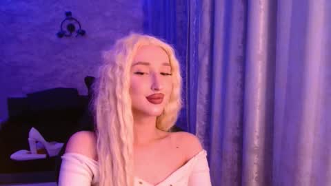 honey_sunset online show from December 20, 11:12 pm