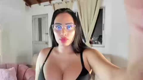 Isabella  online show from September 19, 11:38 pm