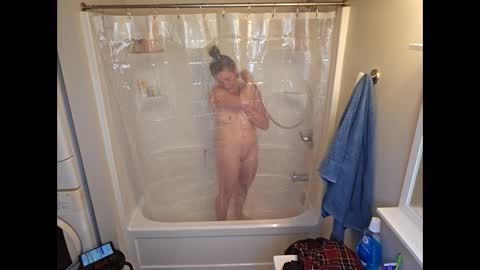 Honey XO XO online show from April 18, 5:17 pm