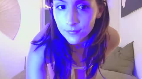 Snapshot of honeybbxx chatting on May 14, 1:34 am honeybbxx online show from May 14, 1:34 am