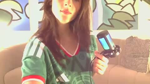 Snapshot of honeybbxx chatting on July 2, 1:49 am honeybbxx online show from July 2, 1:49 am
