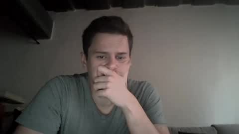 Snapshot of honeybeee1989 chatting on February 15, 3:28 pm honeybeee1989 online show from February 15, 3:28 pm