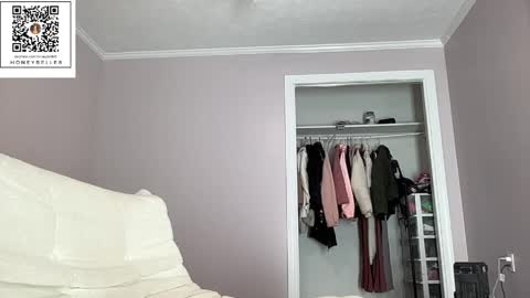 Snapshot of honeybelle8 chatting on April 7, 12:38 pm belle brunette online show from April 7, 12:38 pm