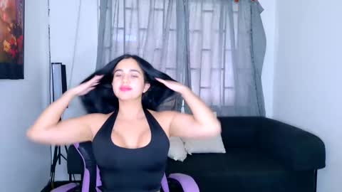 honeyboo_24 online show from April 19, 12:37 pm