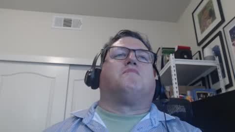 Snapshot of honeybunches1777 chatting on March 3, 9:31 pm honeybunches1777 online show from March 3, 9:31 pm