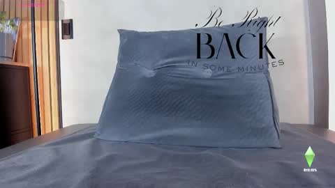 Sofia independent model online show from November 6, 11:22 am