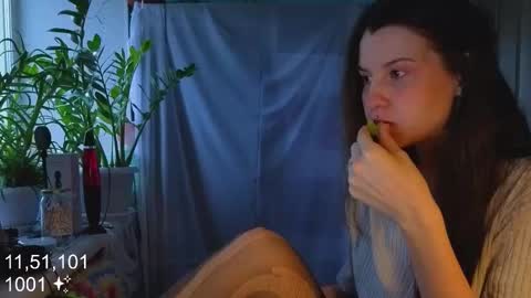 Molly  online show from November 14, 4:44 am