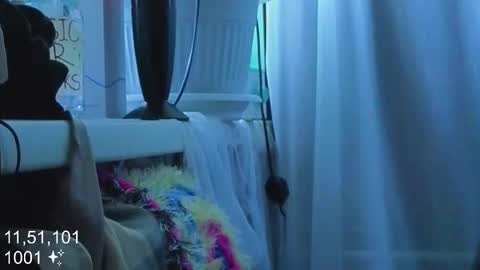 Molly  online show from November 17, 4:40 am