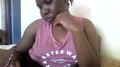 Snapshot of honeymuny chatting on November 14, 8:24 am Honeymuny online show from November 14, 8:24 am