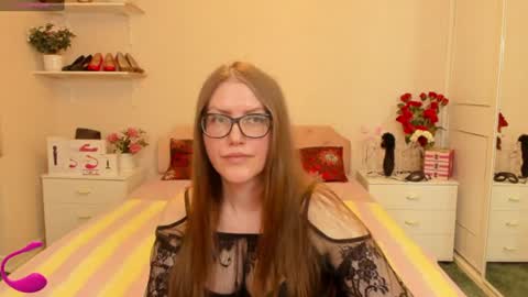 honeywinexs online show from June 14, 1:35 pm