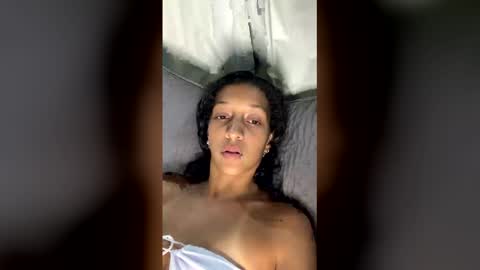 honeyxgirl online show from January 7, 12:24 am