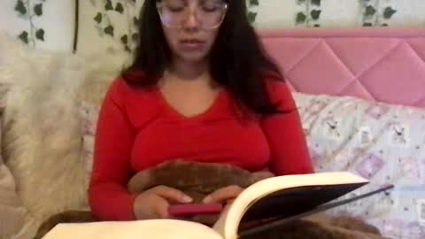 honeyyy89 online show from January 17, 1:43 am