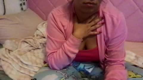 honeyyy89 online show from April 12, 2:38 am