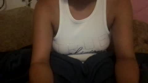 Snapshot of honeyy_89 chatting on July 18, 2:32 pm honeyyy89 online show from July 18, 2:32 pm