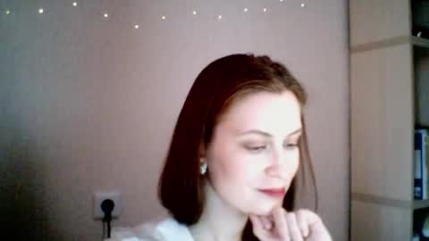 Snapshot of honeyy_bun chatting on April 23, 12:29 pm honeyy_bun online show from April 23, 12:29 pm