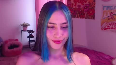    online show from December 6, 8:18 pm