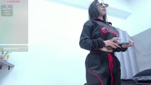 honnyy_23 online show from February 13, 7:54 pm