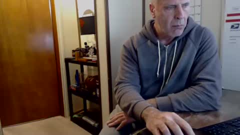 Jayson online show from April 5, 1:19 pm