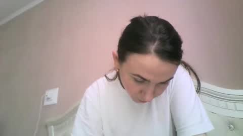 Snapshot of hootloove69 chatting on January 10, 1:24 pm hootloove69 online show from January 10, 1:24 pm