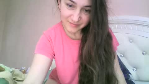 Snapshot of hootloove69 chatting on February 21, 1:45 pm hootloove69 online show from February 21, 1:45 pm