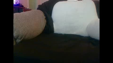 hopps28 online show from December 3, 7:22 pm