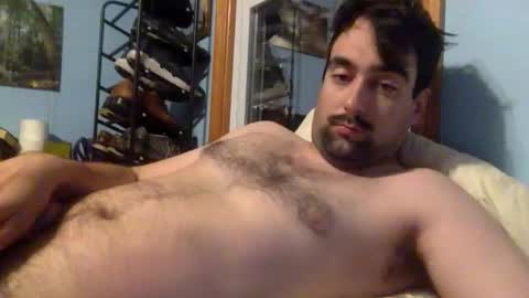 Snapshot of hornemike127 chatting on April 18, 2:59 am hornemike127 online show from April 18, 2:59 am