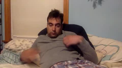 Snapshot of hornemike127 chatting on April 27, 2:09 am hornemike127 online show from April 27, 2:09 am