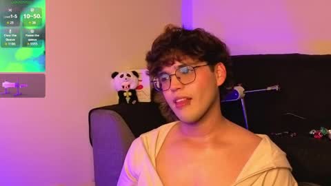 Eduardo online show from April 7, 8:42 pm