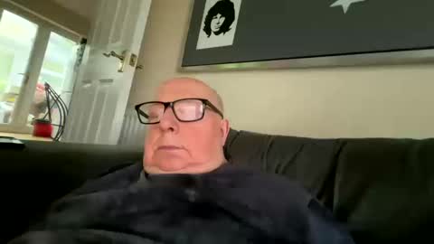 Snapshot of horny_147 chatting on March 13, 7:15 am Cum suck Me off online show from March 13, 7:15 am