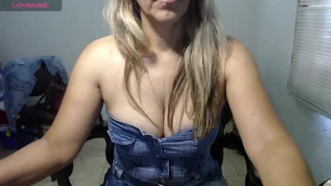 horny and daring online show from December 28, 4:09 pm