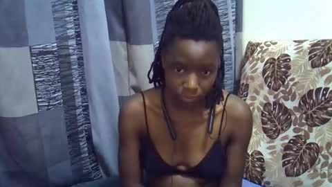 Leila online show from June 3, 2:33 pm