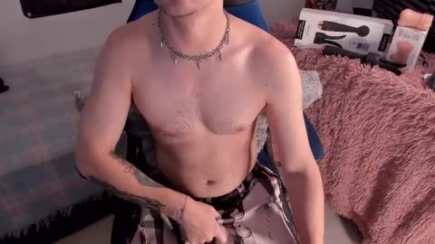 Jhulian online show from January 8, 2:08 pm