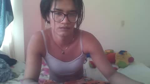 Snapshot of horny_brii chatting on June 24, 5:56 pm horny_brii online show from June 24, 5:56 pm