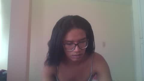 Snapshot of horny_brii chatting on July 8, 6:45 pm horny_brii online show from July 8, 6:45 pm