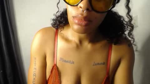 Snapshot of horny_ebonygirl_ chatting on January 10, 8:21 pm horny_ebonygirl_ online show from January 10, 8:21 pm