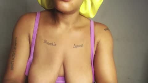 horny_ebonygirl_ online show from March 30, 6:42 pm