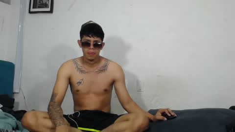 MILET Y FOX   online show from January 8, 5:59 pm