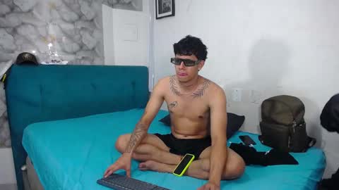 MILET Y FOX   online show from January 12, 5:51 pm