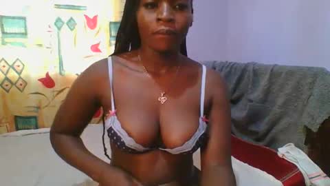 phanice online show from February 26, 5:42 am