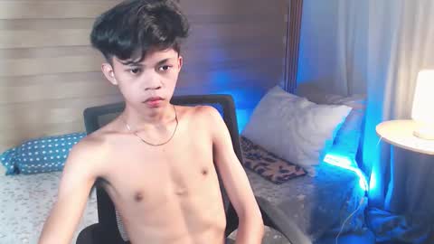 horny_joshxxx online show from March 7, 9:50 am