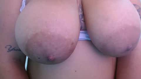 Snapshot of horny_kathe chatting on July 10, 5:37 pm horny_kathe online show from July 10, 5:37 pm
