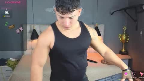 horny_nick18 online show from November 15, 10:34 am