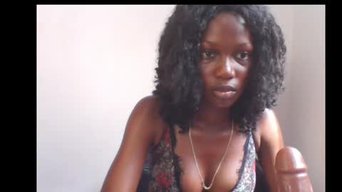 Snapshot of horny_pettie chatting on October 23, 1:21 pm Anabel online show from October 23, 1:21 pm