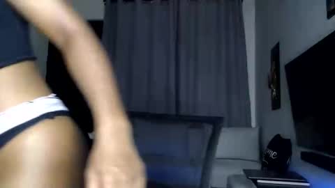 Snapshot of horny_princcess chatting on May 20, 5:24 am horny_princcess online show from May 20, 5:24 am