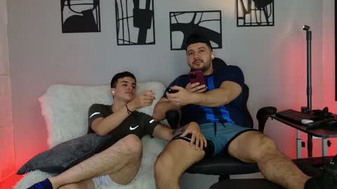 horny_roomies69 online show from February 16, 12:51 am