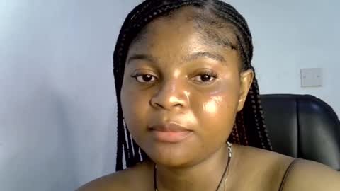 Snapshot of horny_slut0 chatting on February 18, 10:17 pm Thelma online show from February 18, 10:17 pm