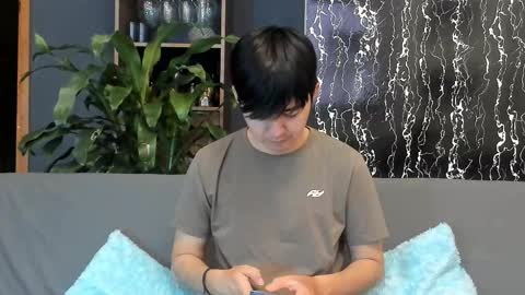 Alex and Camilo online show from October 19, 8:31 pm