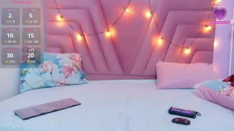 Khloe  online show from March 6, 12:23 pm